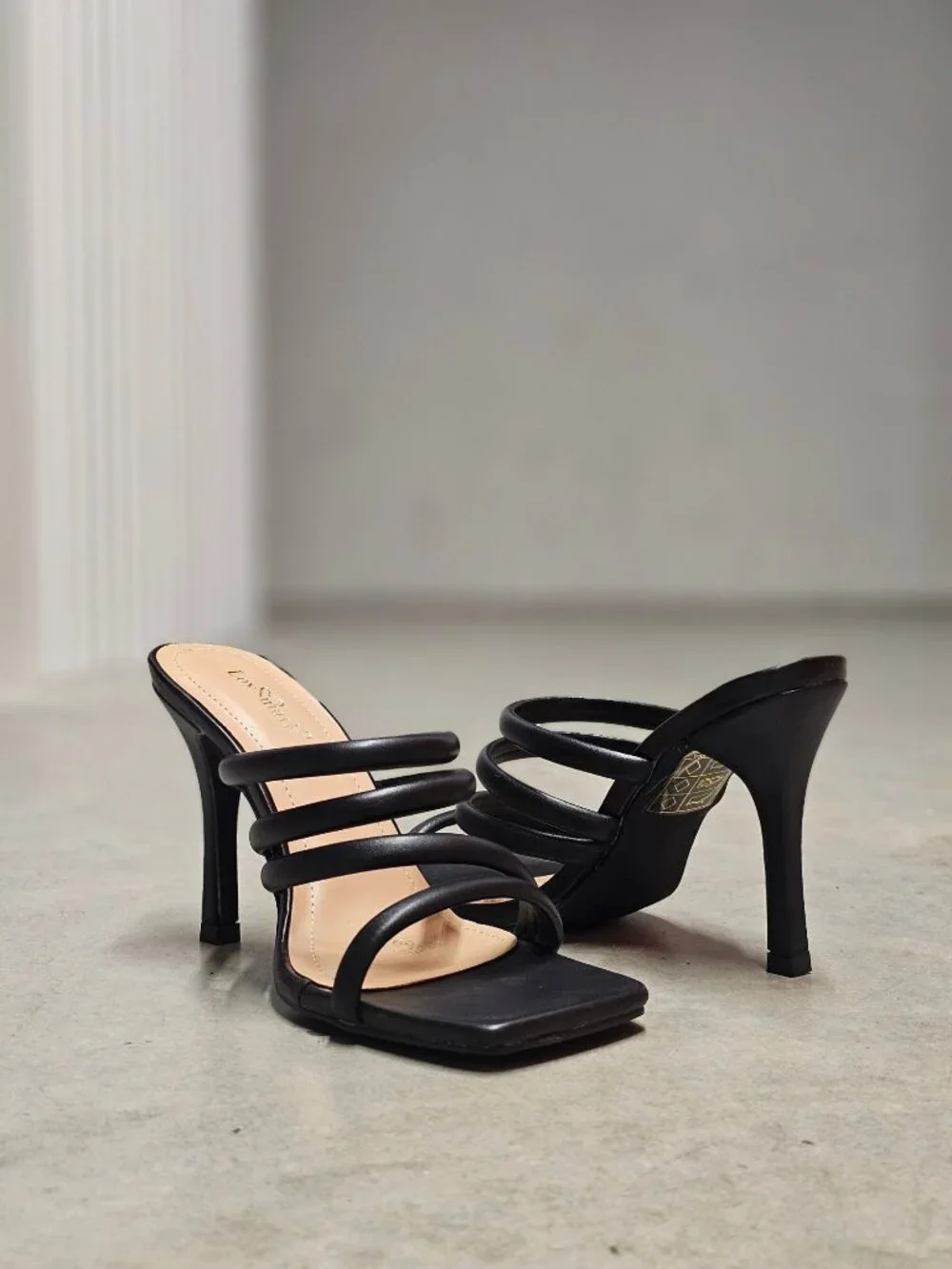 Strappy Black High Heel Sandals With Square Toe Design For Women
